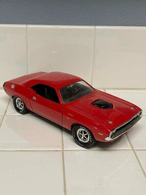 1970 1:18 scale dodge challenger